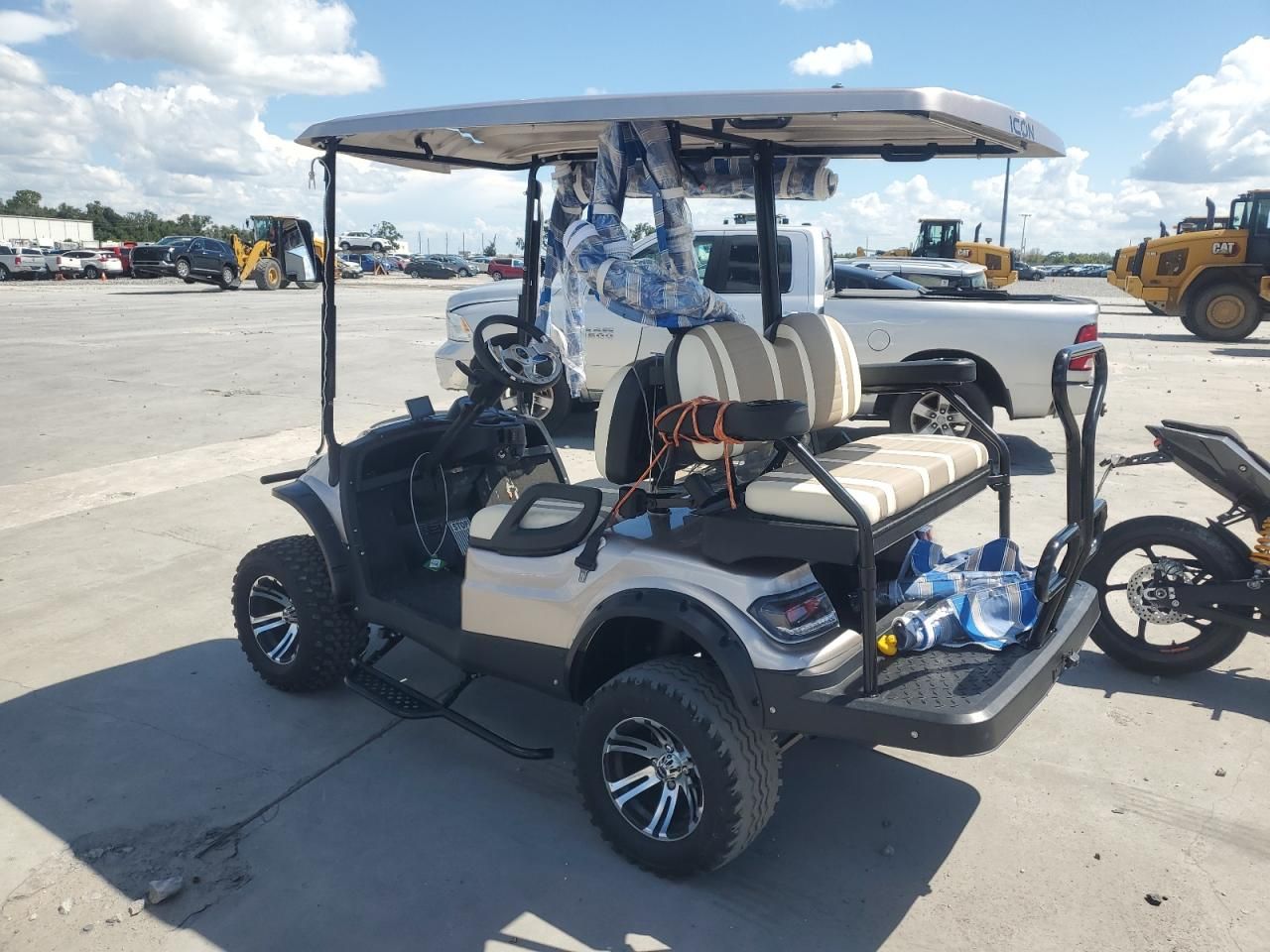 Affordable 2022 ICON Golf Cart - Image 3