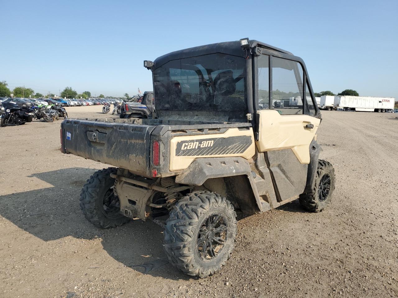2025 Can-Am Defender Limited Cab Hd10 - Image 4