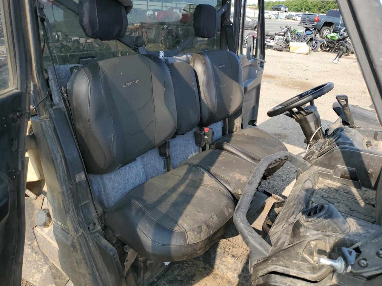 2025 Can-Am Defender Limited Cab Hd10 - Image 5