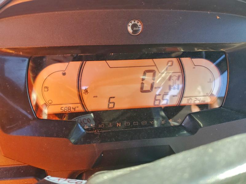 2021 Can-Am Defender MAX CAB HD10 - Image 8